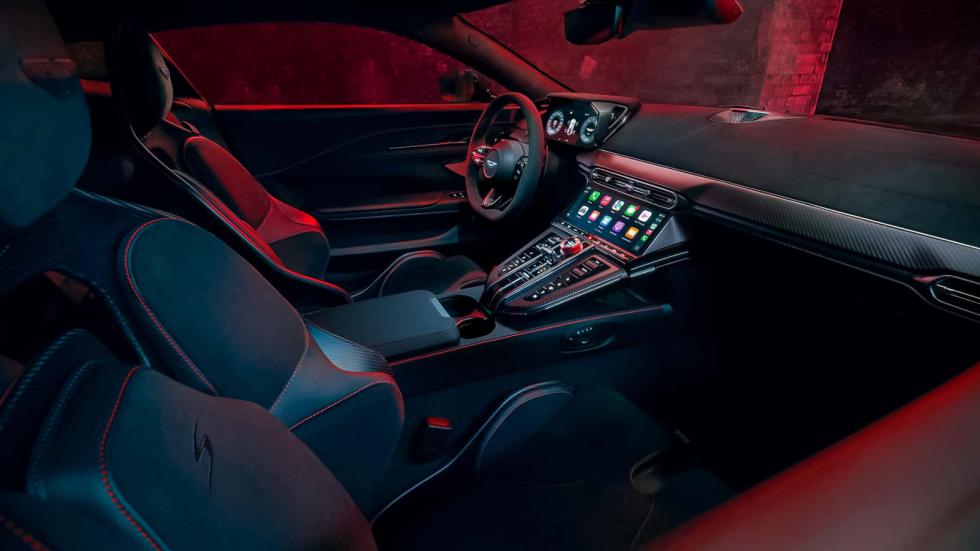  Πρεμιέρα για την Aston Martin Vantage S των 680 ίππων!